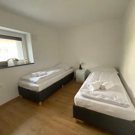 Ada - 4 Cosy Apartamento Liubliana